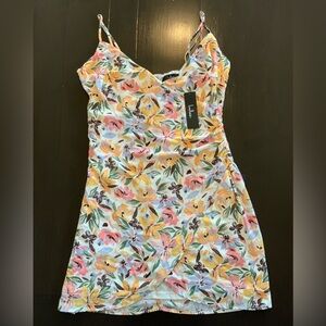NWT. Beautiful summer dress!